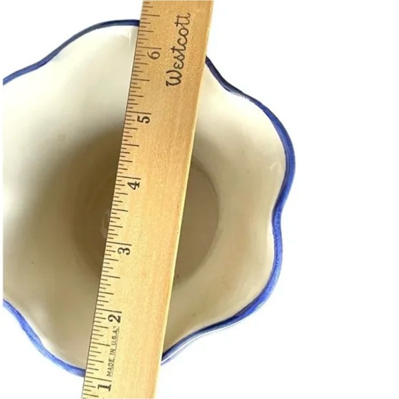 Vtg FTD Ceramic VASE Handpainted
Flowers Italy both side Handle brilliant color - Picture 8 of 14